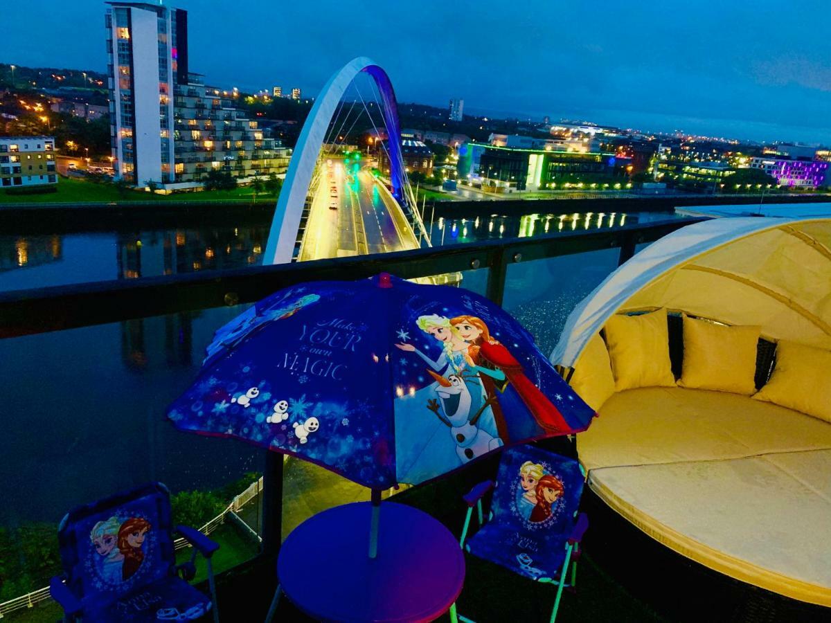 Glasgow City Centre - The Penthouse With Riverviews - Exterior photo