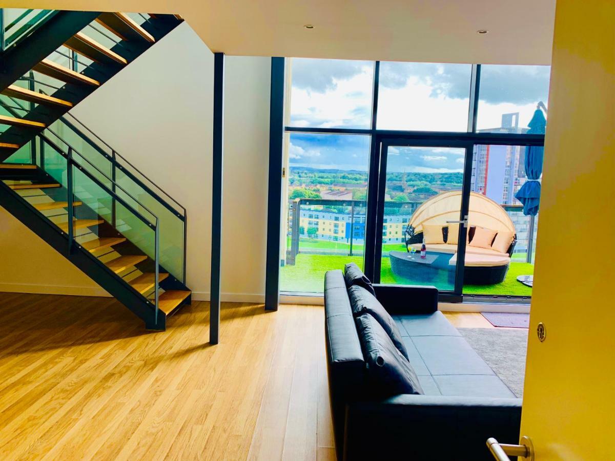 Glasgow City Centre - The Penthouse With Riverviews - Exterior photo