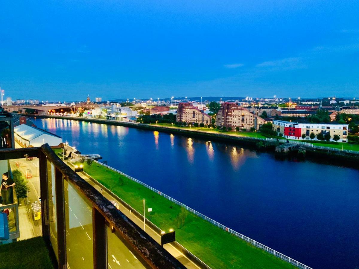Glasgow City Centre - The Penthouse With Riverviews - Exterior photo