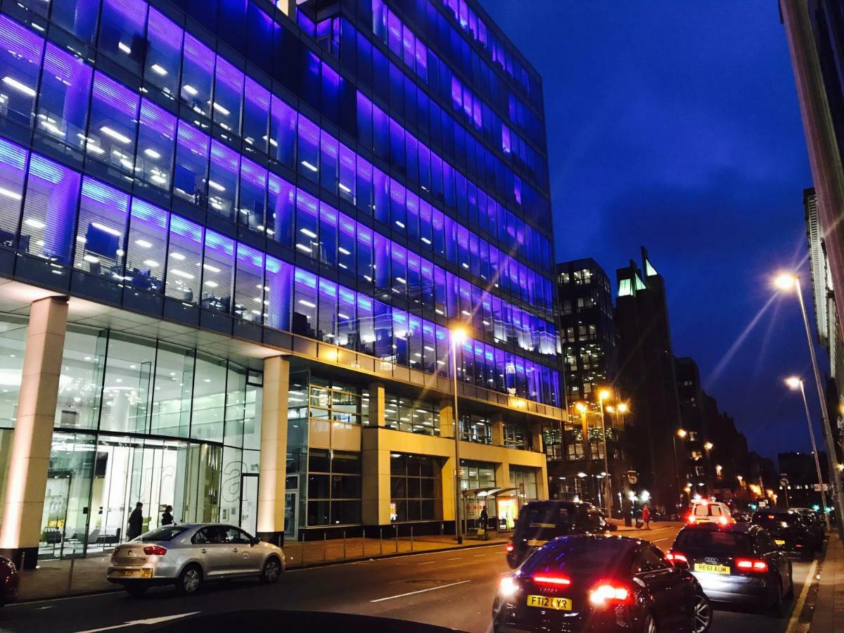 Glasgow City Centre - The Penthouse With Riverviews - Exterior photo